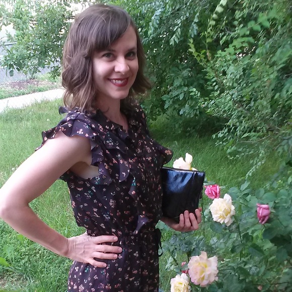 Meet your Posher, Maria - Picture 2 of 2